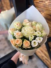 Букет цветов из:  Розы и Лизиантусы #REPLACE_PRED# Лосино-Петровском