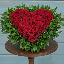 Цветочная композиция из Розы в виде сердца в Лосино-Петровском