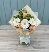 Букет герберы и розы в Лосино-Петровском Букет цветов из:  Герберы, Розы и Хризантемы в Лосино-Петровском